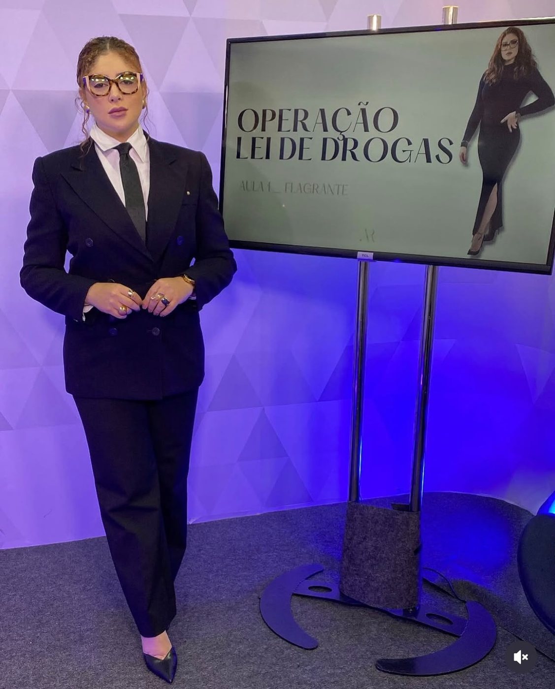 Dra. Andreza Biscotto em apresentação