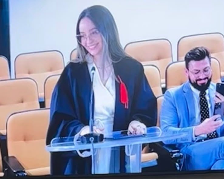 Dra. Júlia Correa em sustentação oral