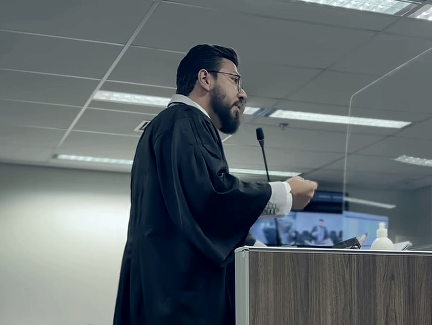 Advogado do escritório em sustentação oral perante o tribunal